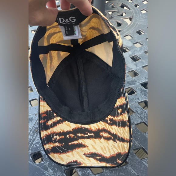 Dolce and Gabbana, AUTHENTICATED. Ball cap size Medium - Picture 10 of 11